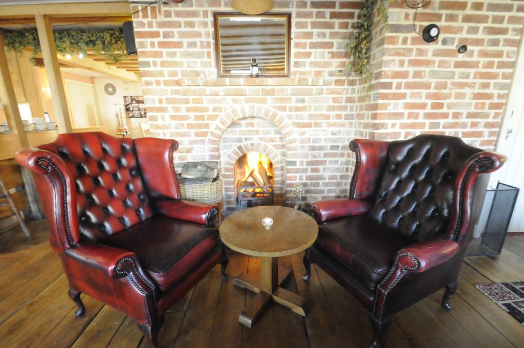 Royal Oak Hotel Hawkhurst Exteriör bild
