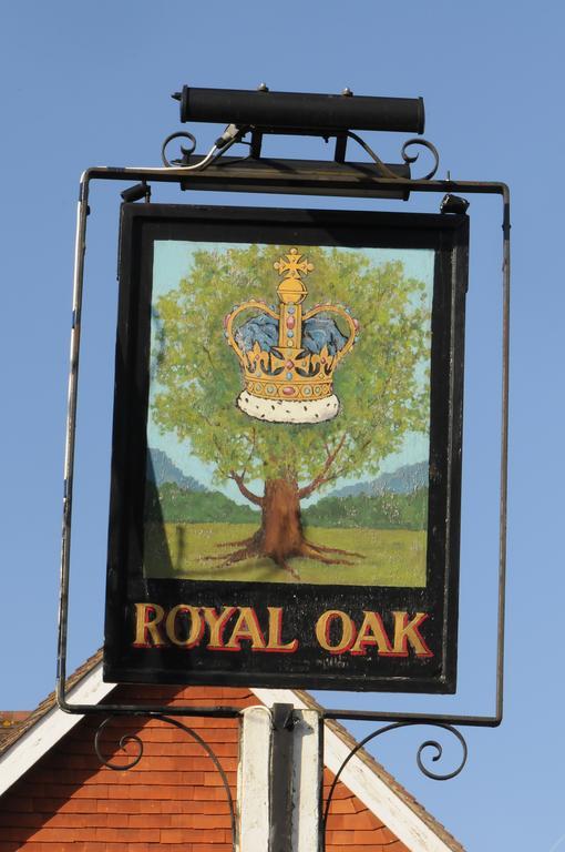 Royal Oak Hotel Hawkhurst Exteriör bild